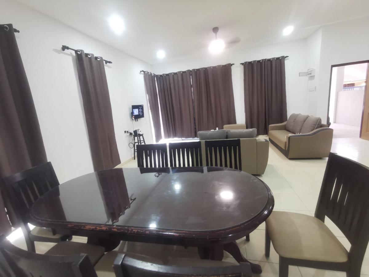 Oyo Homes 90524 D'J Pegaso Serom Homestay Muar Exterior foto