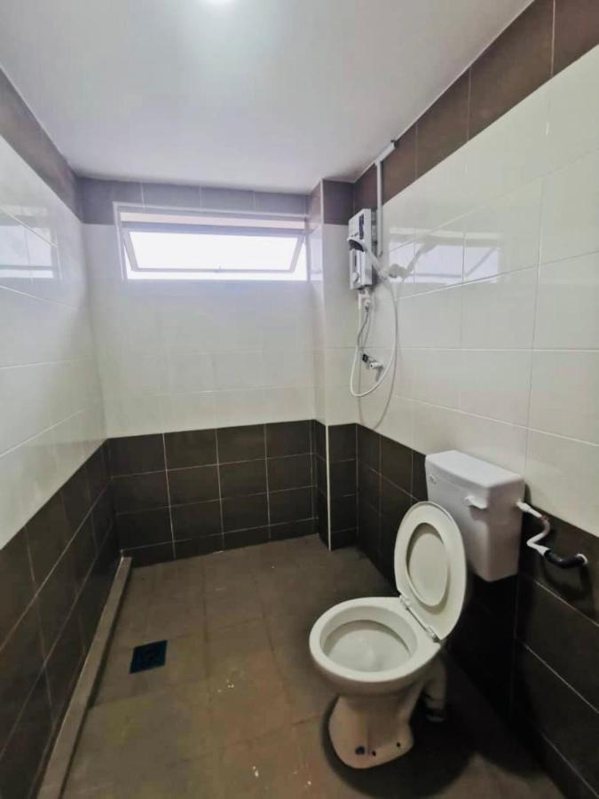 Oyo Homes 90524 D'J Pegaso Serom Homestay Muar Exterior foto